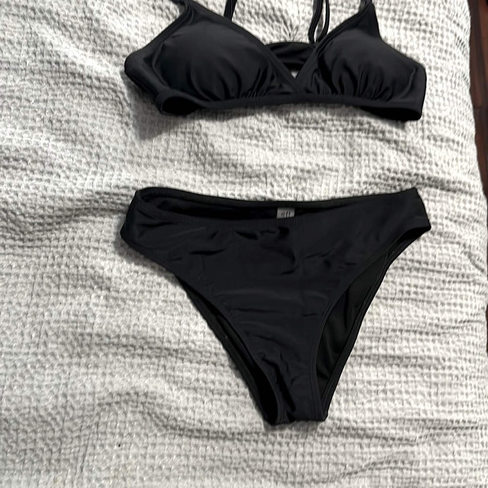 Black and white bakini set